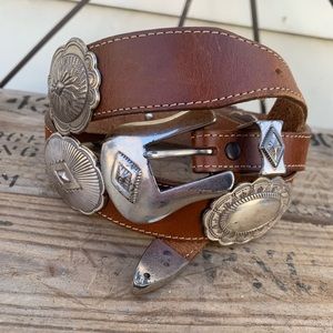 Justin leather belt with conchos